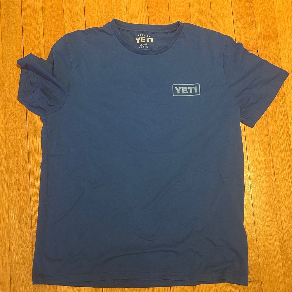 YETI Classic Blue Short Sleeve Tee size large